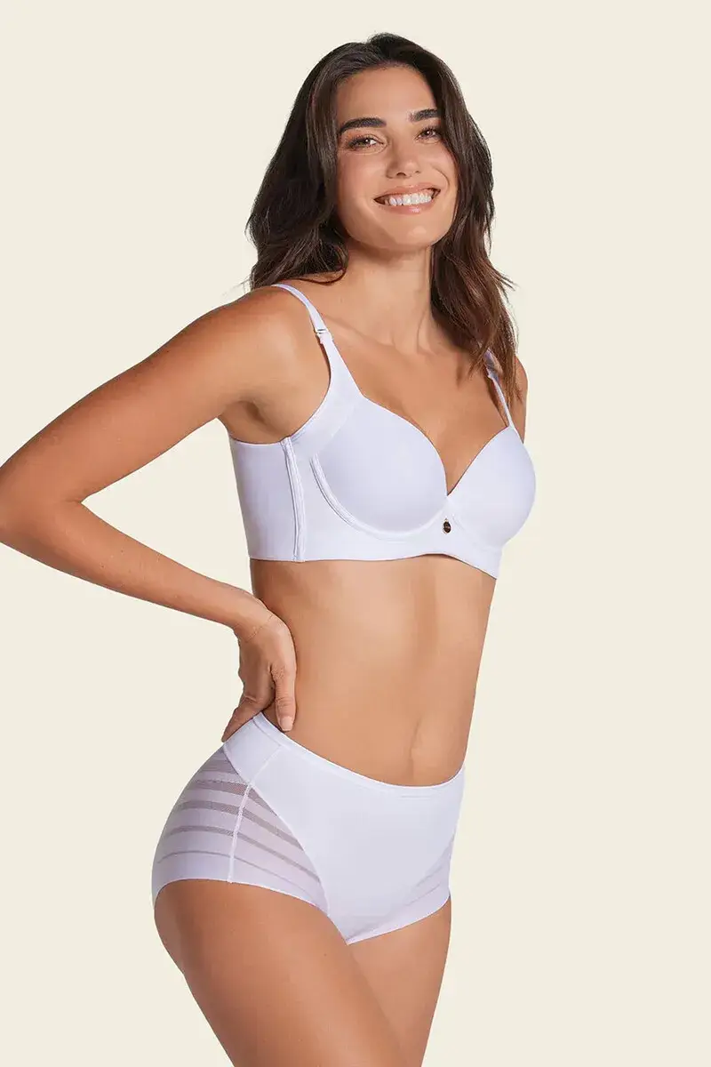 Classic shaping briefs with moderate tummy control and tulle bands